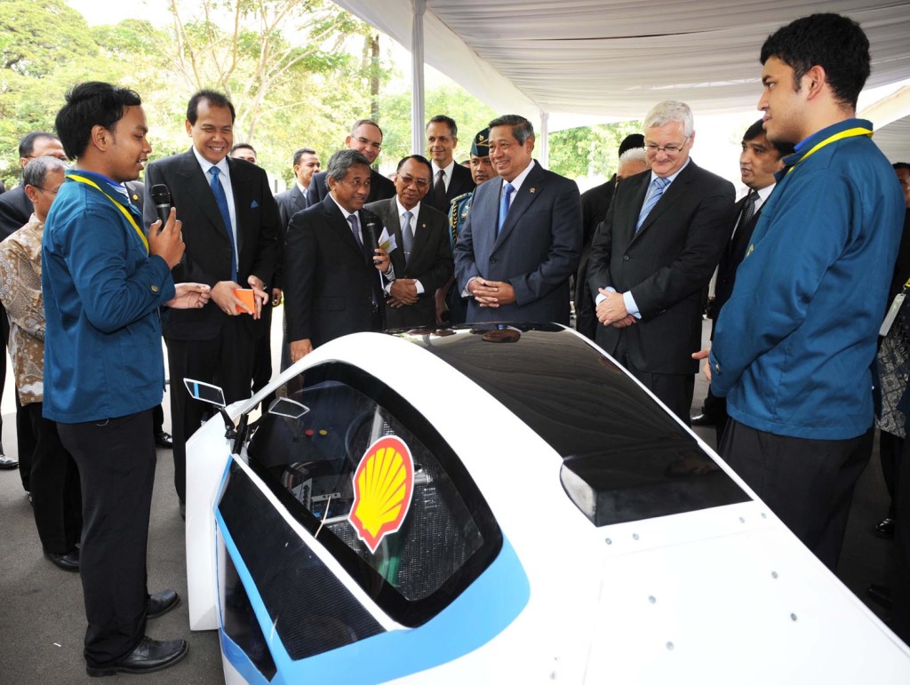 Presiden SBY Mobil Hemat Energi